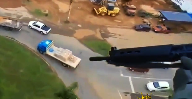 Brazylijski helikopter policyjny ściga i ostrzeliwuje samochód z powietrza
