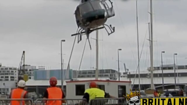 Helikopter zaczepia wirnikiem o linę