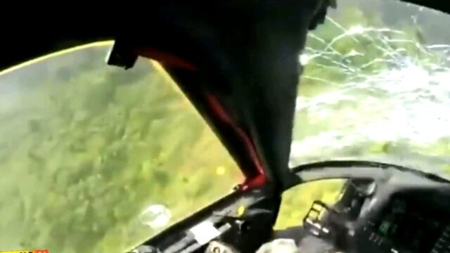 Pilot helikoptera prawie zarobił kulkę w głowę