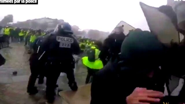 Zamieszki z kamery policjanta